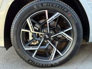 14100 : Hyundai Lisieux - Trajectoire Automobiles - HYUNDAI Tucson - Tucson - Shimmering Silver/Toit/rétros Black - Traction - Hybride : Essence/Electrique