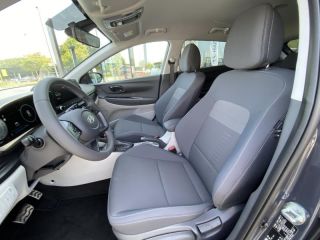 59640 : Hyundai Dunkerque - Europ'Auto - HYUNDAI Bayon - Bayon - Vert - Traction - Essence