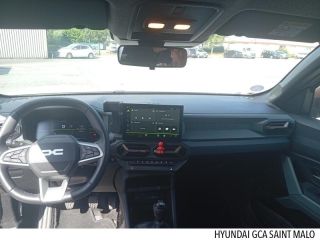 35400 : Hyundai Saint-Malo - GCA - DACIA Duster - Duster - Blanc - Traction - Essence/Micro-Hybride