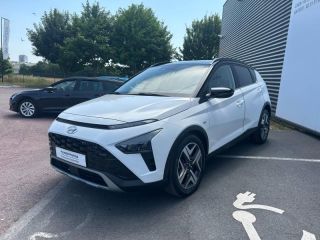 14100 : Hyundai Lisieux - Trajectoire Automobiles - HYUNDAI Bayon - Bayon - Atlas White/Toit/rétros Black - Traction - Essence/Micro-Hybride