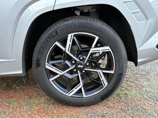 33110 : Hyundai Bordeaux Nord Le Bouscat - Sipa Automobiles - HYUNDAI TUCSON N Line Executive - TUCSON IV - Gris - Boîte automatique - Essence / Courant électrique