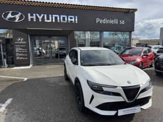 84120 : Hyundai PERTUIS - SA PEDINIELLI - ALFA ROMEO JUNIOR Premium - JUNIOR - Blanc - Automate sequentiel - Essence sans plomb