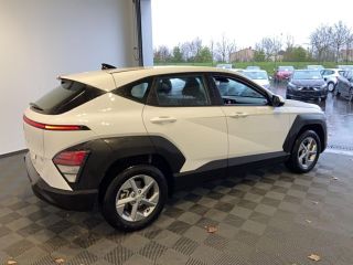 85000 : Hyundai MoceanRent | La Roche-sur-Yon - Océane Auto - HYUNDAI KONA Intuitive - KONA II - Blanc - Automate sequentiel - Essence / Courant électrique