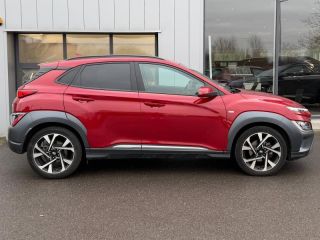 57200 : Hyundai Sarreguemines - Theobald Automobiles - HYUNDAI Kona - Kona - Pulse Red Métal - Traction - Essence/Micro-Hybride