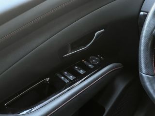 77240 : Hyundai Melun - CAP FOURNIER - HYUNDAI TUCSON N Line Creative - TUCSON IV - Gris - Boîte automatique - Essence / Courant électrique