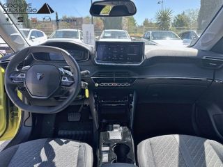 13730 : Hyundai Marignane - Cap Milanesio - PEUGEOT 208 Allure - 208 II - Jaune - Automate sequentiel - Essence sans plomb