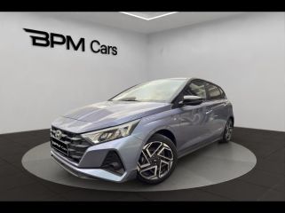 75013 : Hyundai Paris 13 - BPM Cars - HYUNDAI i20 - i20 - Meta Blue Métal/Toit+rétros Black - Traction - Essence