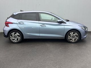 56600 : Hyundai Lorient - Auto Océane - HYUNDAI i20 - i20 - Meta Blue Métal - Traction - Essence