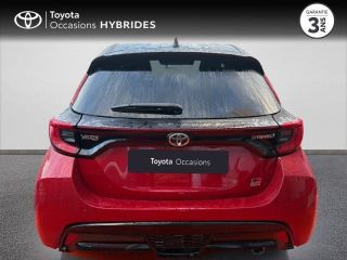 50000 : Hyundai Saint-Lô - GCA - TOYOTA Yaris - Yaris - Bi ton rouge intense   noir - Traction - Hybride : Essence/Electrique