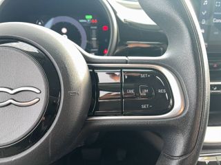 33140 : Hyundai Bordeaux Sud Villenave d'Ornon - Sipa Automobiles - FIAT 500e BERLINE MY22 SERIE 1 STEP 1 Action Plus - 500 III - Blanc - Automate à fonct. Continu - Courant électrique