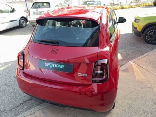 04100 : Hyundai Manosque - Pedinielli - FIAT 500e BERLINE (RED) - 500 III ELECTRIQUE - Rouge - Automate à fonct. Continu - Courant électrique