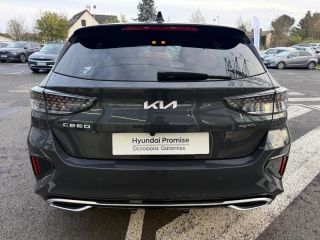 37540 : Hyundai Tours - EOS des Nations - KIA Ceed - Ceed - Blanc - Traction - Essence