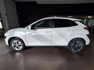 57685 : Hyundai Metz - Theobald Automobiles - HYUNDAI Kona - Kona - Serenity White Métal - Traction - Electrique