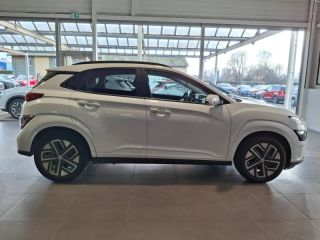 57685 : Hyundai Metz - Theobald Automobiles - HYUNDAI Kona - Kona - Serenity White Métal - Traction - Electrique