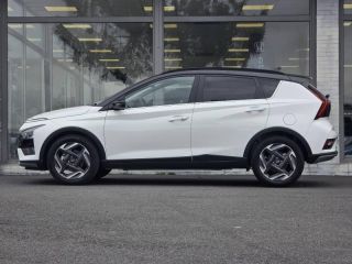 57200 : Hyundai Sarreguemines - Theobald Automobiles - HYUNDAI Bayon - Bayon - Atlas White/Toit+rétros Black - Traction - Essence