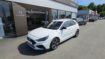91150 : Hyundai Étampes -CAP Fournier - HYUNDAI i30 N Line - i30 III - Blanc - Boîte séquentielle - Essence sans plomb