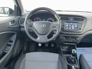 33140 : Hyundai Bordeaux Sud Villenave d'Ornon - Sipa Automobiles - HYUNDAI i20 ACTIVE Black Ride - i20 II - POLAR WHITE / PHANTOM BLACK - Boîte manuelle - Essence sans plomb