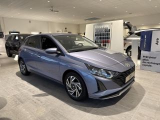 56000 : Hyundai Vannes - Park Lann Automobiles - HYUNDAI i20 - i20 - Meta Blue Métal - Traction - Essence