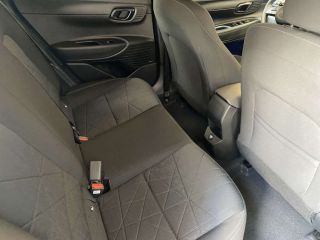13200 : HYUNDAI Arles - Lexa Automobile - HYUNDAI BAYON Creative - BAYON - Vert - Boîte manuelle - Essence sans plomb