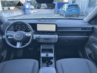 13290 : Hyundai Aix en Provence - Cap Milanesio - HYUNDAI KONA Intuitive - KONA (02/2023) - ATLAS WHITE - Automate sequentiel - Essence / Courant électrique