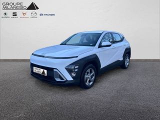 13290 : Hyundai Aix en Provence - Cap Milanesio - HYUNDAI KONA Intuitive - KONA II - ATLAS WHITE - Automate sequentiel - Essence / Courant électrique