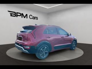 18230 : Hyundai Bourges - BPM Cars - KIA Niro - Niro - Rouge Magma Métallisé - Traction - Hybride rechargeable : Essence/Electrique