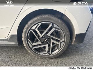 35400 : Hyundai Saint-Malo - GCA - HYUNDAI i20 - i20 - Atlas White/Toit+rétros Black - Traction - Essence