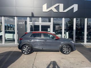 89100 : Hyundai Sens - APS - KIA Stonic - Stonic - Gris Magnétique métallisé / Toit Noir - Traction - Essence/Micro-Hybride