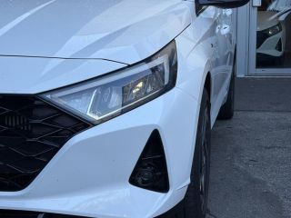 78000 : Hyundai Versailles - SOCOHY - HYUNDAI i20 - i20 - Atlas White - Traction - Essence/Micro-Hybride