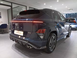 78000 : Hyundai Versailles - SOCOHY - HYUNDAI Kona - Kona - Denim Blue prl mtl/Toit/rétros Black - Traction - Hybride : Essence/Electrique