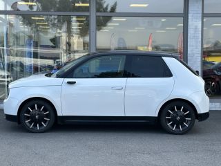 57200 : Hyundai Sarreguemines - Theobald Automobiles - HONDA Honda e - Honda e - Blanc Platine Métallisé - Propulsion - Electrique