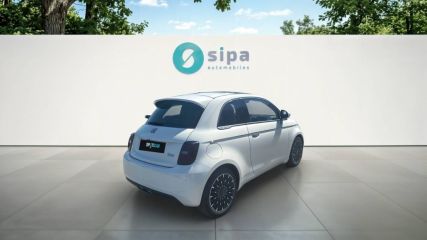 33140 : Hyundai Bordeaux Sud Villenave d'Ornon - Sipa Automobiles - FIAT 500e BERLINE MY22 SERIE 1 STEP 2 Icône - 500 III ELECTRIQUE - Blanc                                              - Automate à fonct. Continu - Courant électrique