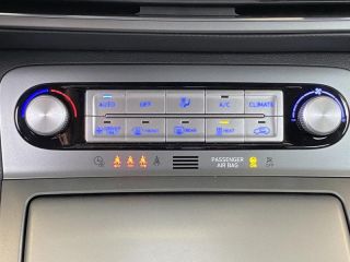 45000 : Hyundai Orléans Motors - HYUNDAI Kona - Kona - Dark Night Métal - Traction - Electrique