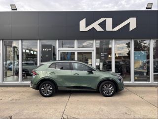 89100 : Hyundai Sens - APS - KIA Sportage - Sportage - Vert Bornéo Métallisée - Traction - Hybride : Essence/Electrique