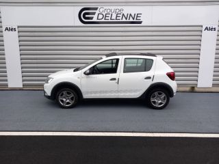 30100 : Hyundai Alès - Auto Hall - DACIA SANDERO Evasion - SANDERO II - Blanc - Boîte manuelle - Essence ou gaz