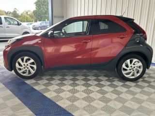 29200 : Hyundai Brest - Iroise Automobiles - TOYOTA Aygo X - Aygo X - Bi-Ton Rouge Piment premium/Toit noir - Traction - Essence