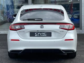 57200 : Hyundai Sarreguemines - Theobald Automobiles - HONDA Civic - Civic - Blanc Platine Nacré - Traction - Hybride : Essence/Electrique