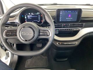 31200 : Hyundai TOULOUSE NORD - AUTO NORD - FIAT 500e BERLINE MY22 SERIE 1 STEP 1 Action Plus - 500 III - White - Automate à fonct. Continu - Courant électrique