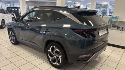 95500 : Hyundai Gonesse - ABVV - HYUNDAI TUCSON Executive - TUCSON IV - Bleu - Boîte automatique - Essence / Courant électrique