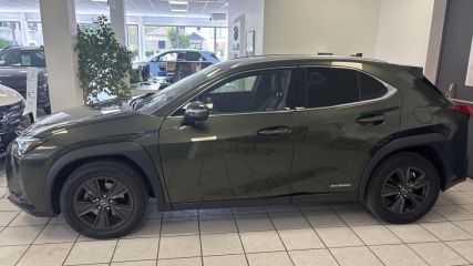 95500 : Hyundai Gonesse - ABVV - LEXUS UX Luxe - UX - Vert - Automate à fonct. Continu - Essence / Courant électrique