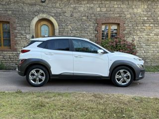 62360 : Hyundai Boulogne-sur-Mer - Garage Du Château - HYUNDAI KONA Creative - KONA - Blanc - Boîte manuelle - Essence sans plomb