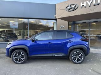 50300 : Hyundai Avranches - GCA - TOYOTA Yaris Cross - Yaris Cross - Bleu Kyanite/Toit Noir Métallisé (M) - Traction - Hybride : Essence/Electrique