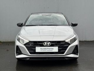 56600 : Hyundai Lorient - Auto Océane - HYUNDAI i20 - i20 - Lumen Gray Métal/Toit+rétros Black - Traction - Essence
