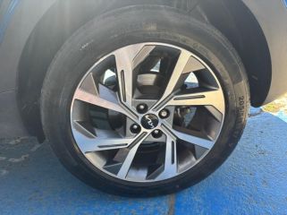 89100 : Hyundai Sens - APS - KIA Stonic - Stonic - Bleu Azur métallisé - Traction - Essence