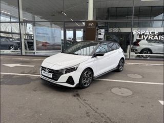 45000 : Hyundai Orléans Motors - HYUNDAI i20 - i20 - Atlas White/Toit+rétros Black - Traction - Essence
