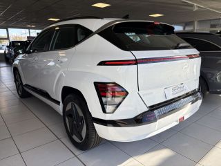 31683 : Hyundai Toulouse Sud Labège - Automobiles Delahaye - HYUNDAI KONA ELECTRIC Intuitive - KONA ELECTRIQUE II - Blanc - Automate à fonct. Continu - Courant électrique