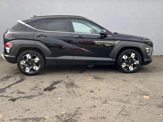 56600 : Hyundai Lorient - Auto Océane - HYUNDAI Kona - Kona - Abyss Black perlé métallisé - Traction - Hybride : Essence/Electrique