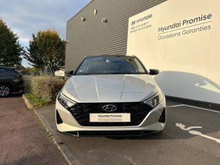 14100 : Hyundai Lisieux - Trajectoire Automobiles - HYUNDAI i20 - i20 - Sleek Silver Métal/Toit/rétros Black - Traction - Essence/Micro-Hybride