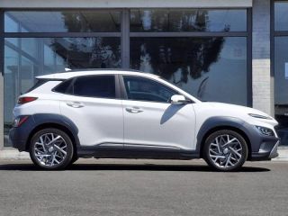 57200 : Hyundai Sarreguemines - Theobald Automobiles - HYUNDAI Kona - Kona - Atlas White - Traction - Hybride : Essence/Electrique