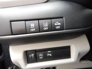 52000 : Hyundai Chaumont - Garage Michel Bazin - SUZUKI Swift - Swift - Premium Silver Metal - Traction - Essence/Micro-Hybride
